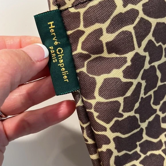 Giraffe Print Tote Bag - Picture 2 of 7